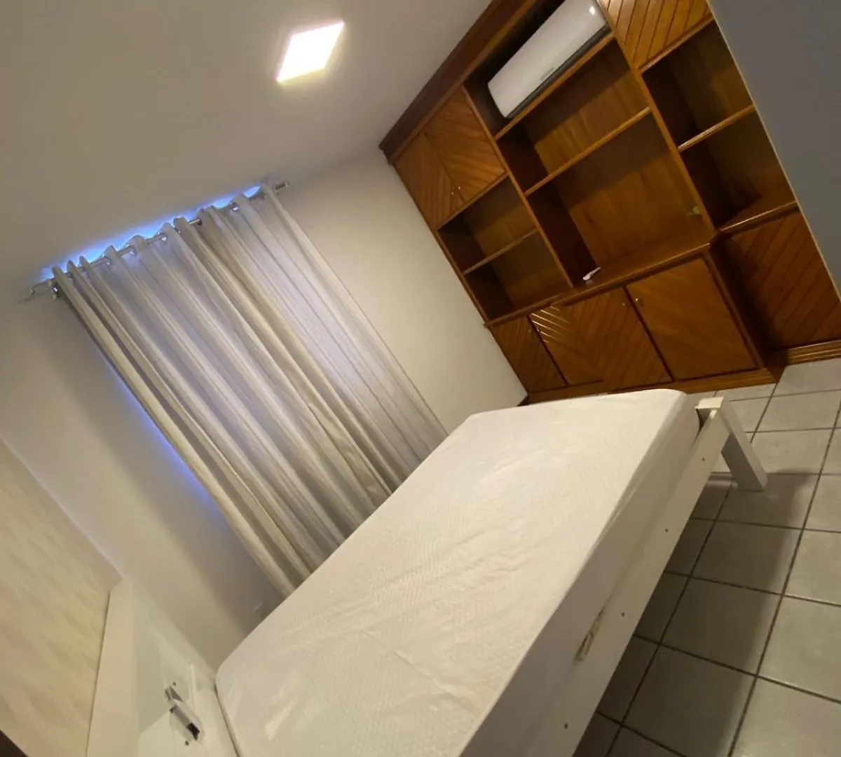Apartmán Amplio Depto 50 Mts De La Playa Bombinhas